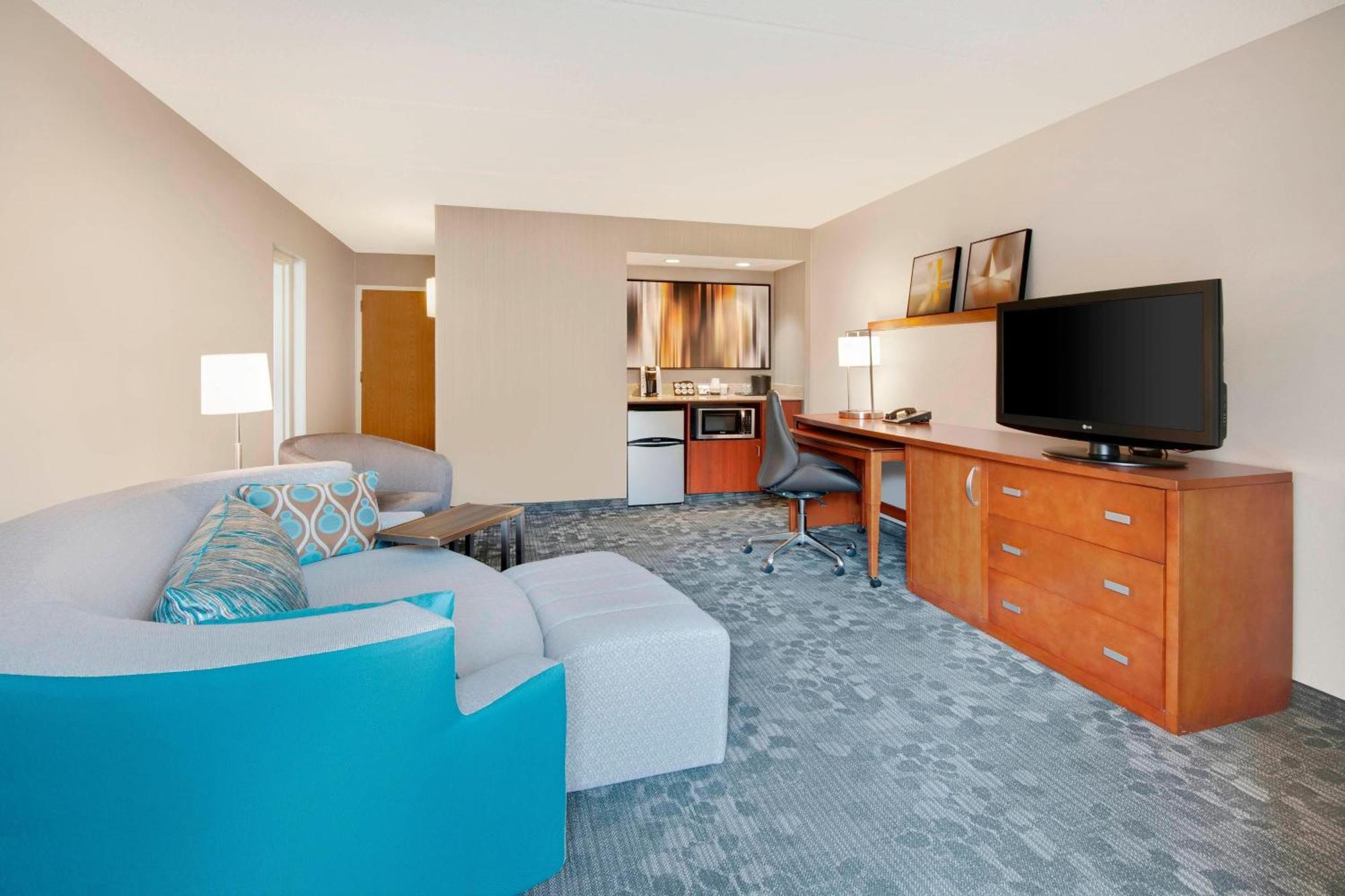 Courtyard By Marriott Savannah Midtown Екстер'єр фото