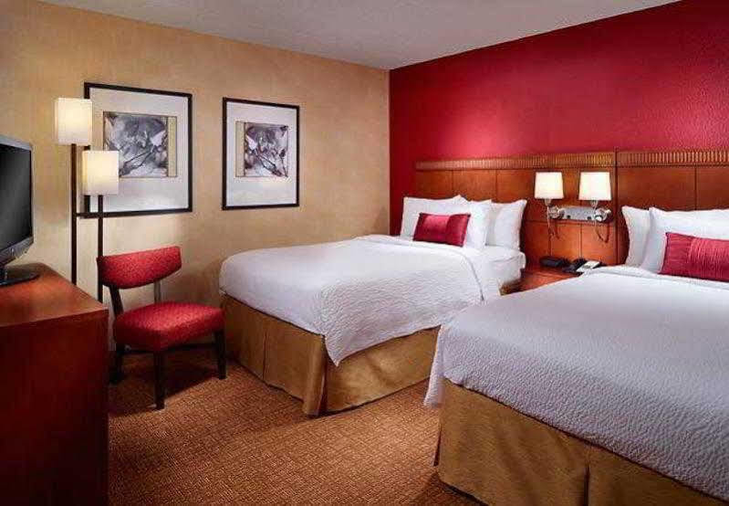 Courtyard By Marriott Savannah Midtown Екстер'єр фото