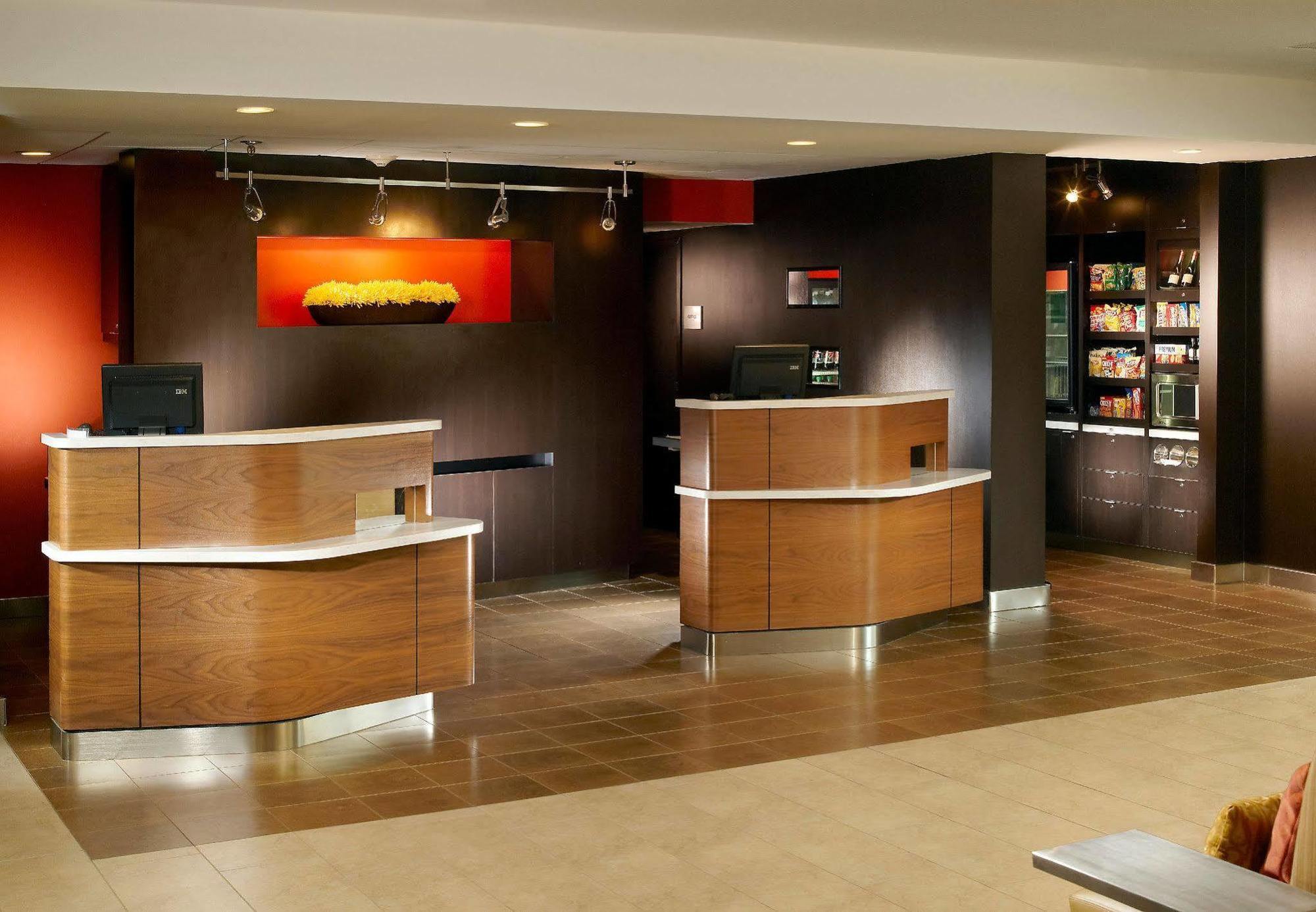 Courtyard By Marriott Savannah Midtown Екстер'єр фото